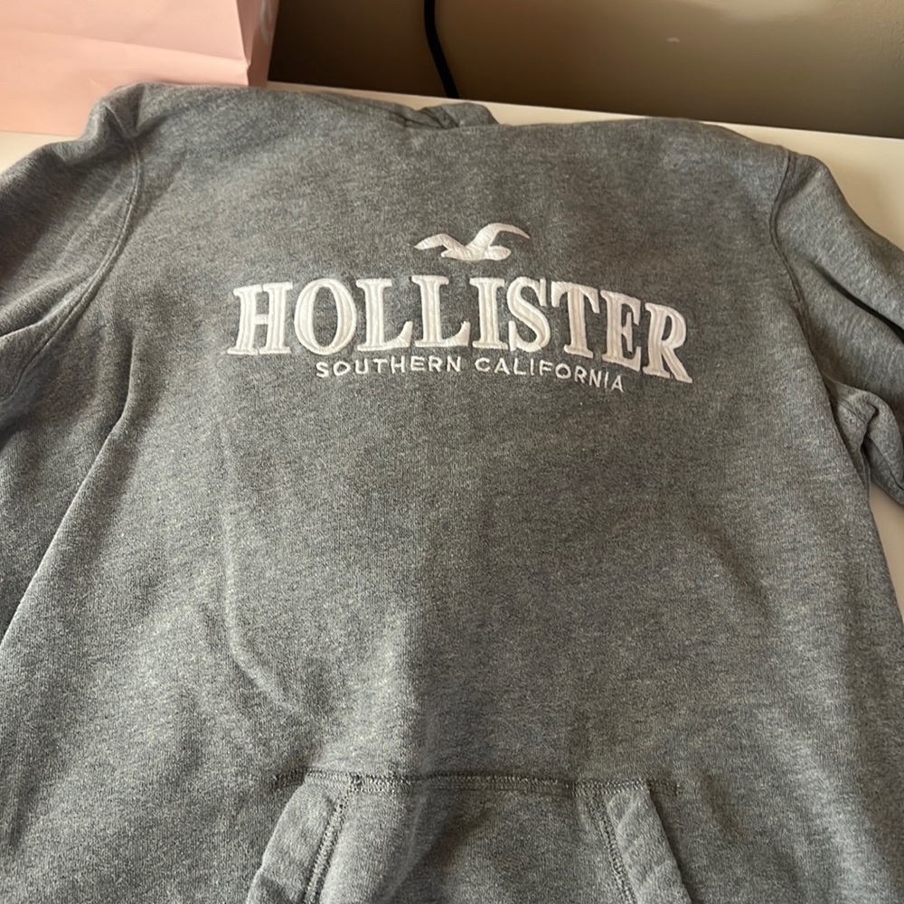 Hollister grey hoodie